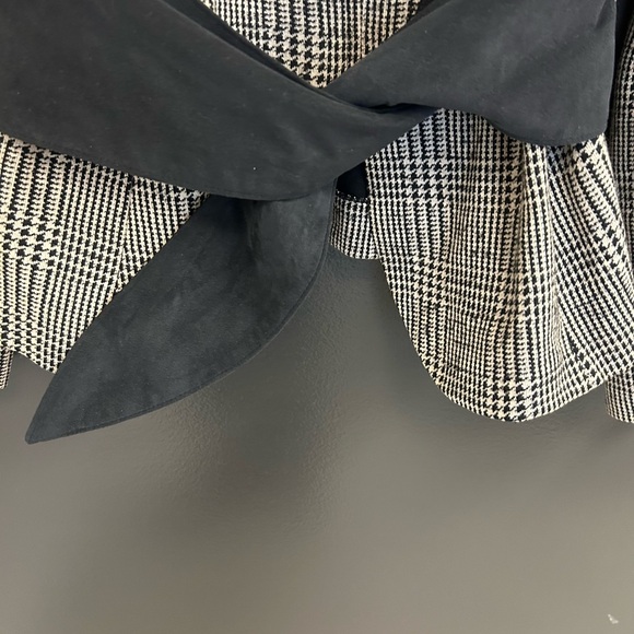 Armani size 40 (6) vintage large wrap bow blazer - Picture 2 of 13